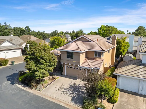 5524 Coronawood Ln, Carmichael, CA 95608