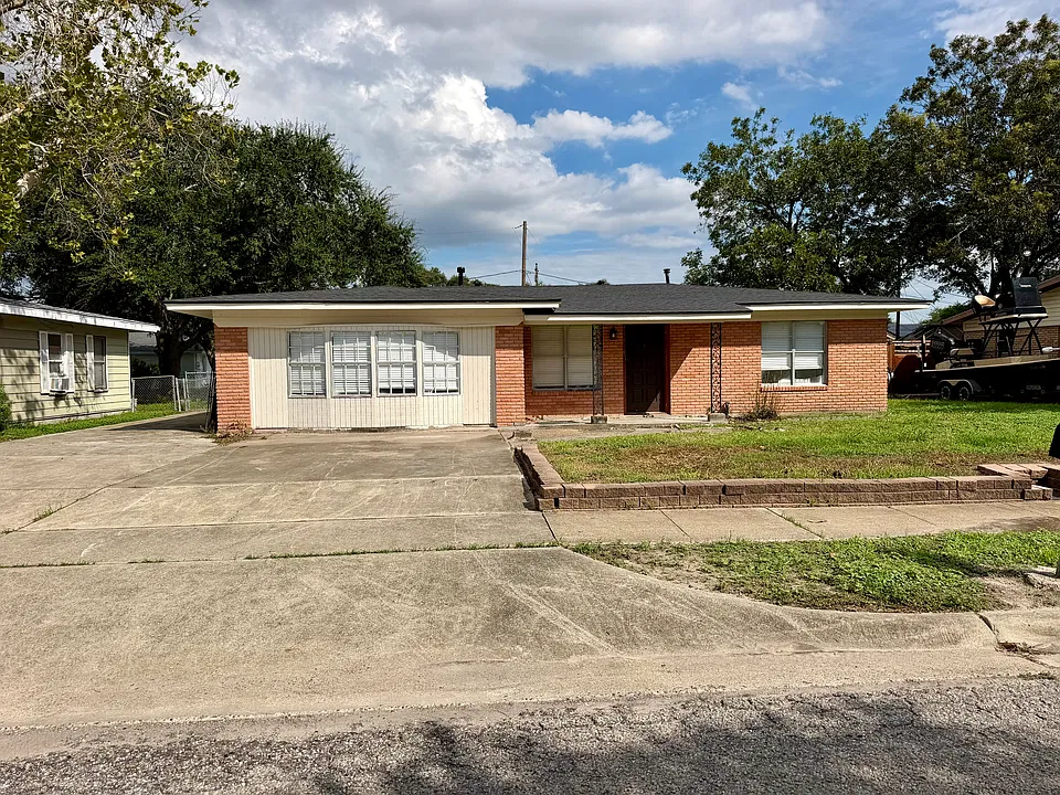 10761 Emmord Loop