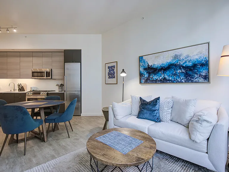 waterfront_interior_livingroom&kitchen _10
