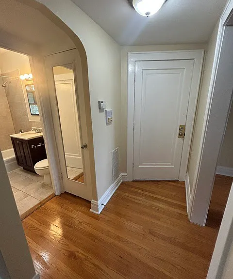 4514 W Wellington Ave #2S — Photo 9