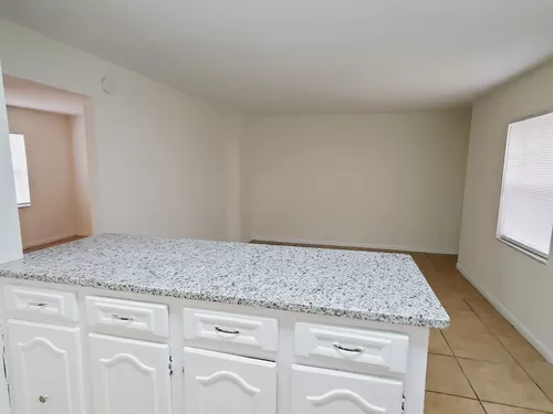 One Bedroom, First Floor Apartment - Priced to Rent! Photo 1