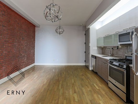 2nd image of 2332 Tilden Ave APT 2R