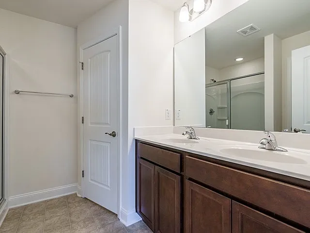 3954 Weavers Pond Dr — Photo 8