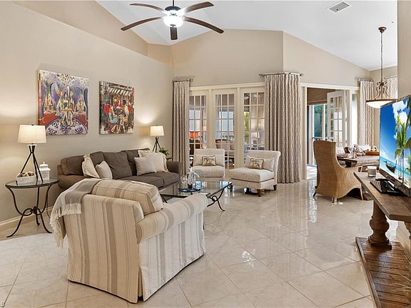 4th image of 191 Colonade CIR