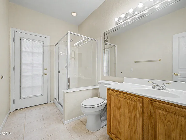 1722 E Samuel Dr — Photo 44