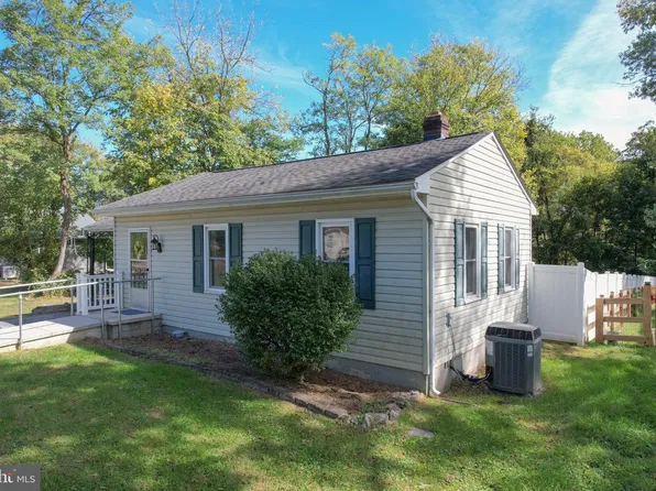 290 Brookdale Ave, Martinsburg, WV 25401