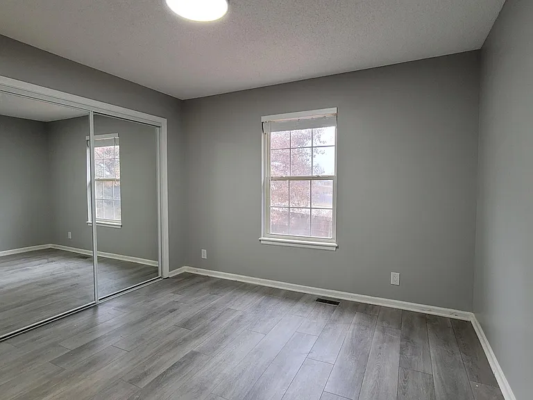 18303 E 12th Ter N — Photo 19