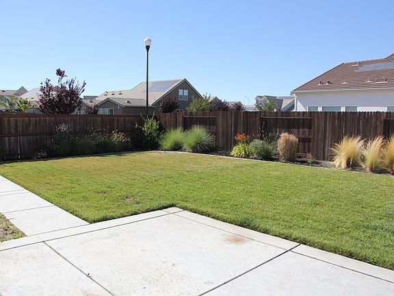 5th image of 3090 Littleton Ln
