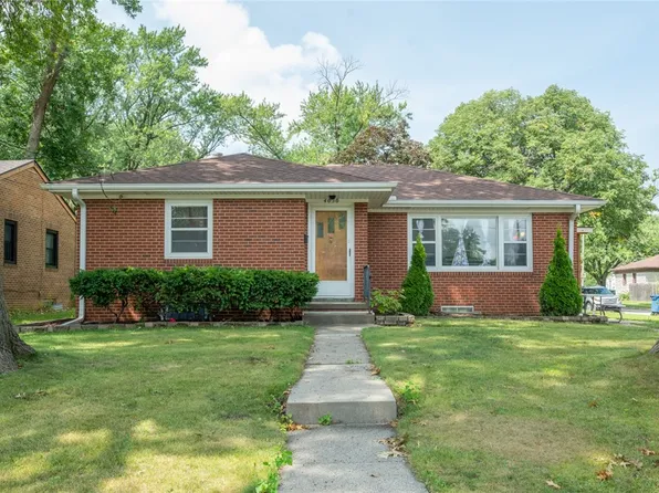 4050 39th Pl, Des Moines, IA 50310