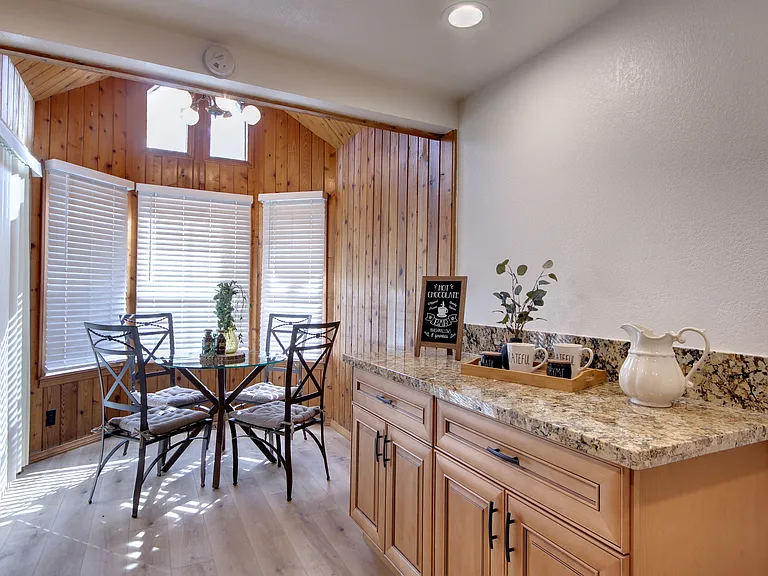 430 E Country Club Blvd #B — Photo 10