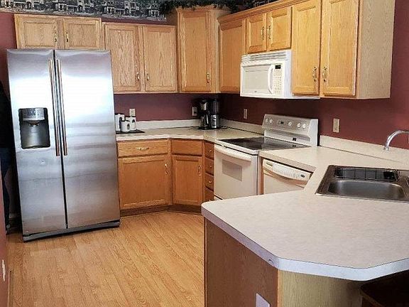 2nd image of 3627 Genevieve Ave N