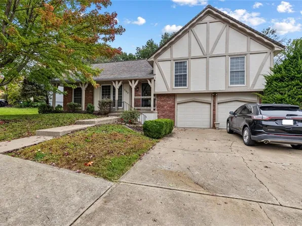 5348 W 102nd St, Overland Park, KS 66207