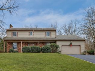 20 Voorhees Dr, Basking Ridge, NJ 07920
