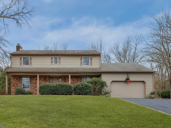 20 Voorhees Dr, Bernards Twp., NJ 07920