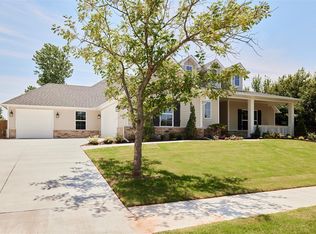 604 Chilmark Dr, Norman, OK 73071