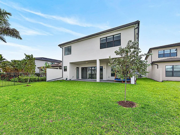 8561 Crystal Downs Ave — Photo 58