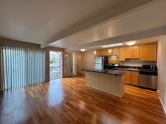 2nd image of 3109 SE 31st Ave #3-3036