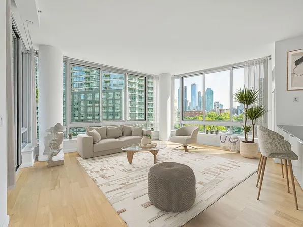 4630 Center Blvd APT 401, Long Island City, NY 11109
