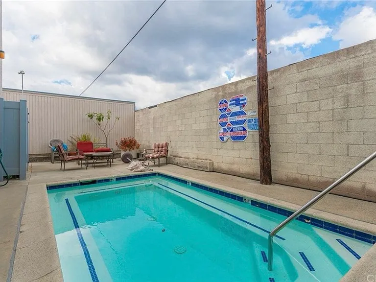 401 E California Blvd #110 — Photo 15