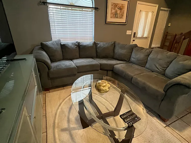 5485 Friarsway Dr — Photo 3