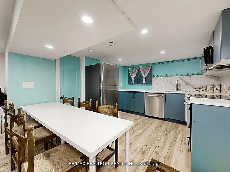 757 Srigley St — Photo 6