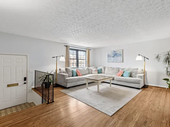 2813 Kingsrowe Ct #43, Columbus, OH 43209