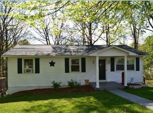 232 Wayne St, Beaver, WV 25813