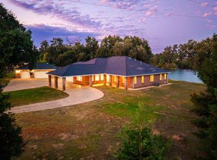 22890 Blue Jay Ln, Anderson, CA 96007