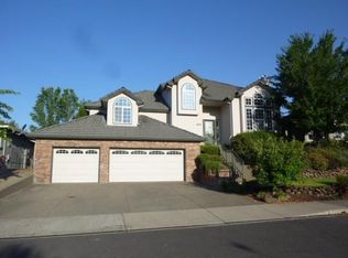 2953 Amblegreen Dr, Medford, OR