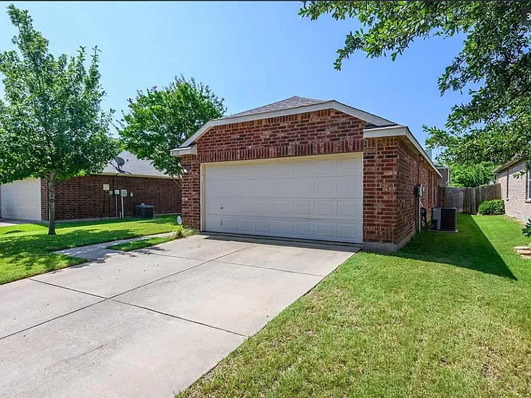 6112 Moor Hen Dr — Photo 2