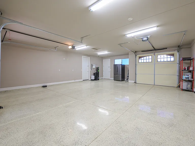 1362 Pioneer Trl — Photo 10