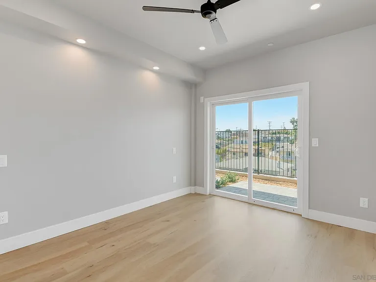 5434 Church Ave — Photo 23