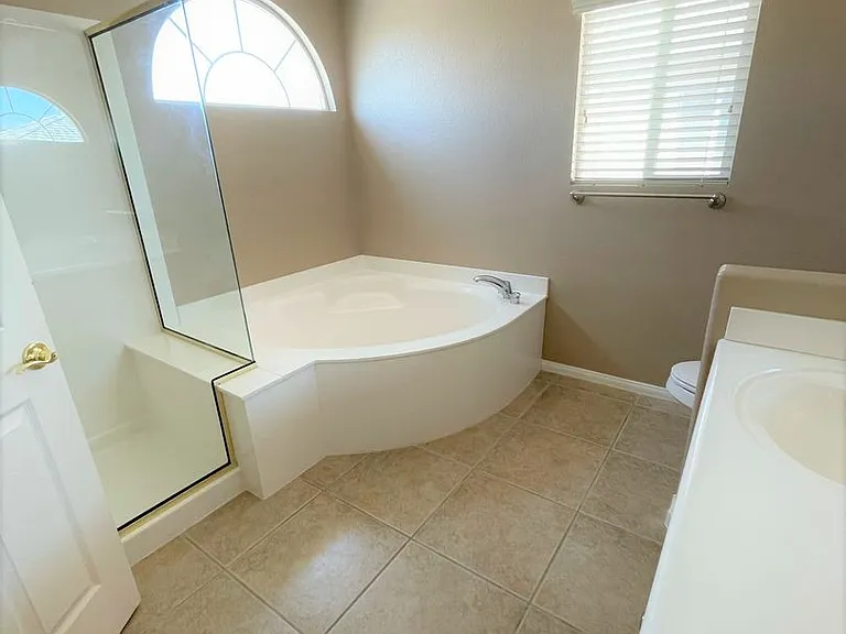 10595 Salmon Leap St — Photo 27