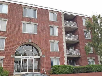 200 Park Rd, Bayonne, NJ, 07002