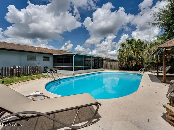 6105 TOYOTA Drive, Jacksonville, FL 32244