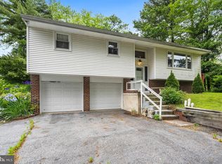 1391 Chestnut Grove Rd, Pottstown, PA 19464