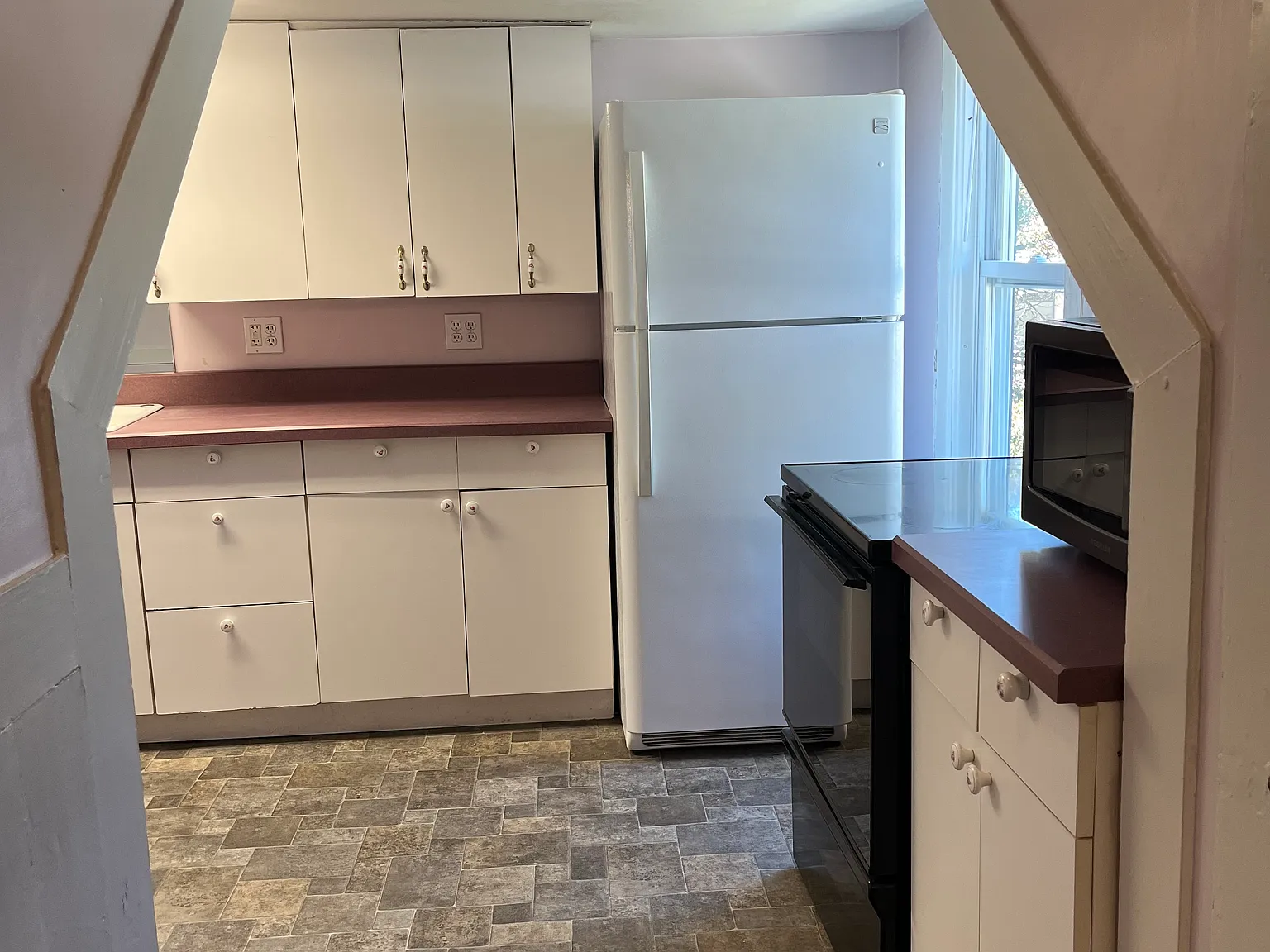 2 bed, 1200 sqft, $1,850 — Photo 2