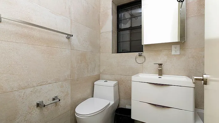 Rented by Nooklyn NYC LLC | media 19