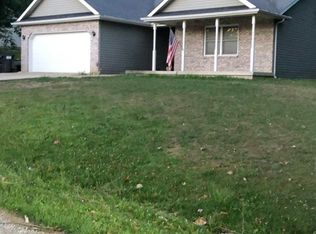 6188 S Stanford Rd, Bloomington, IN 47403