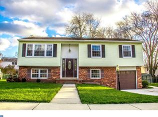 403 W Hanna Dr, Newark, DE 19702