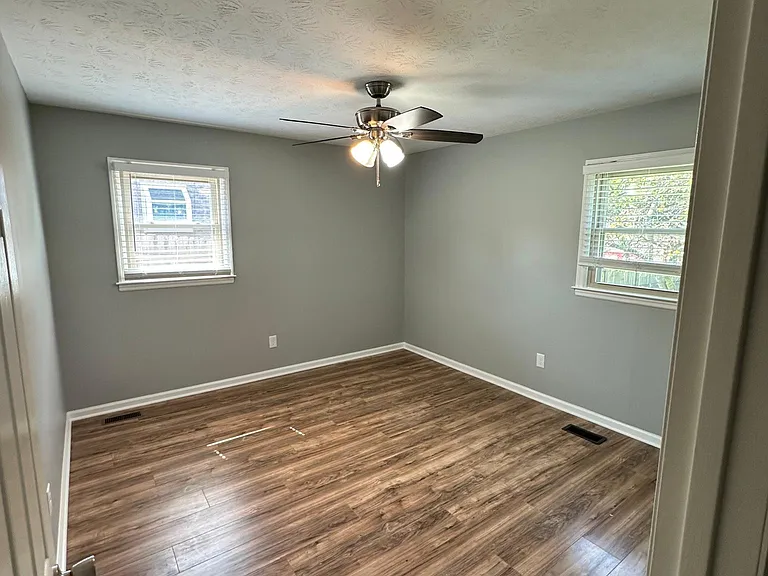 307 Princess Cir — Photo 8