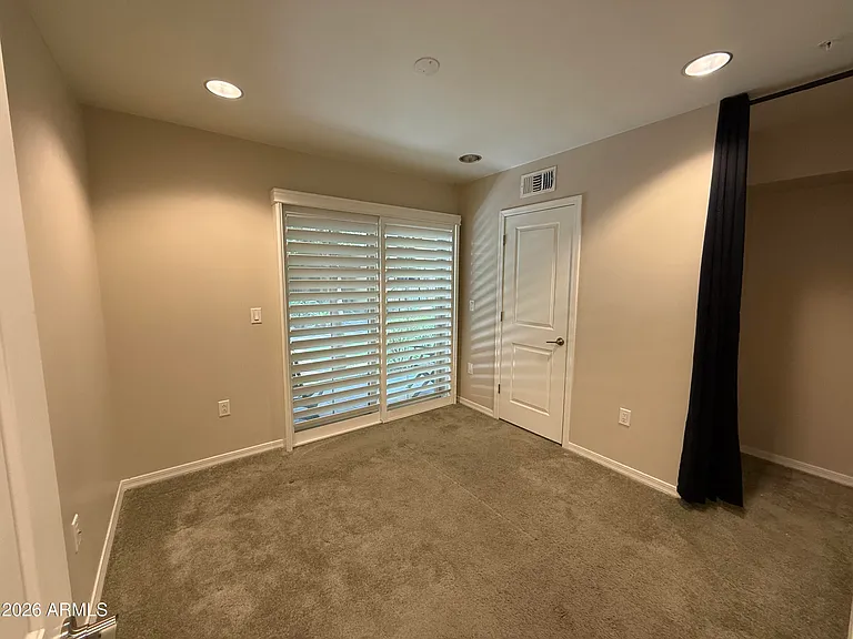 421 W 6th St #1003 — Photo 21