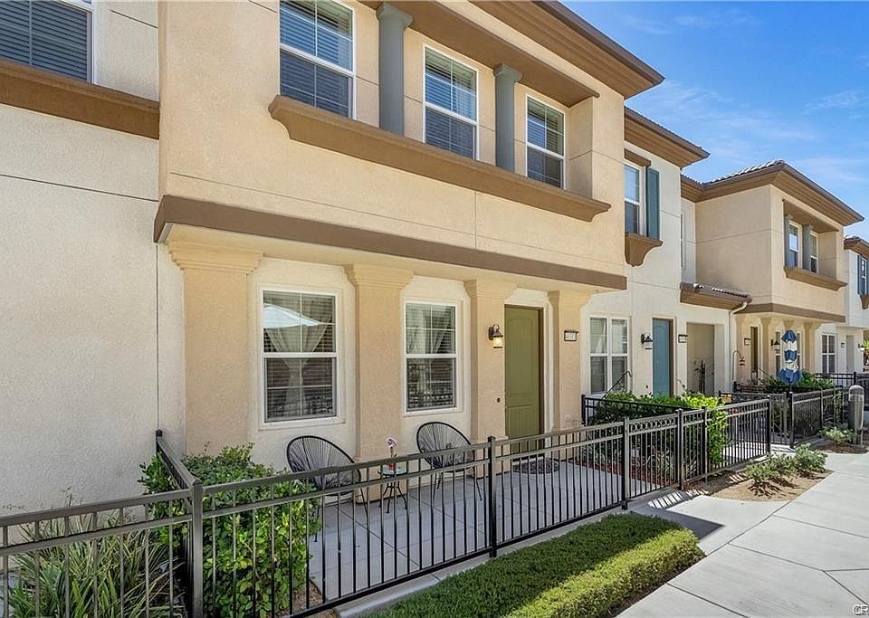 1st image of 40311 Calle Real