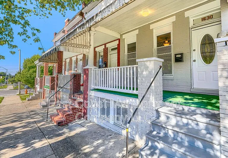 1530 N Rosedale St — Photo 28
