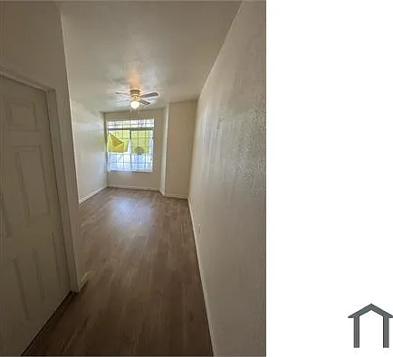 2716 W 54th St — Photo 9