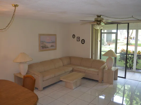 5250 Las Verdes Circle #105, Delray Beach, FL 33484