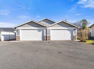 132 SW Jenn Way, Grants Pass, OR 97527