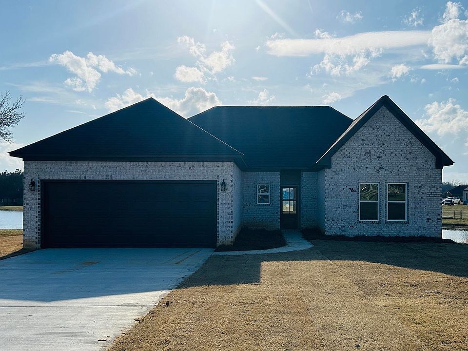 1st image of 72 Oneil St