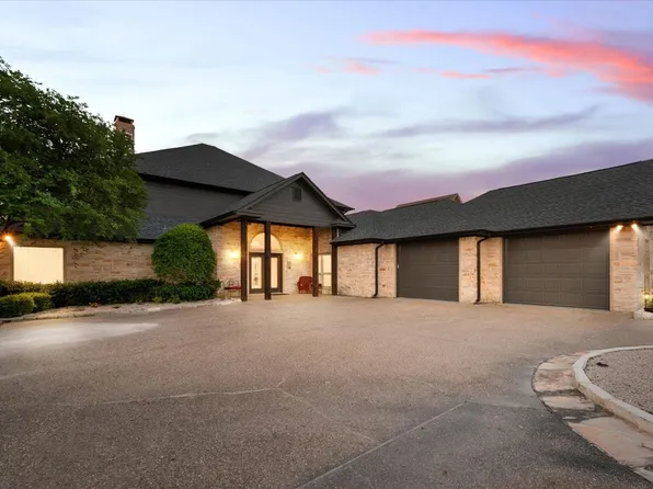 1118 The Shores Dr, Corsicana, TX 75109