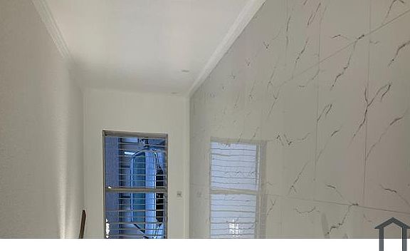 2nd image of 4 Winter Ridge Ct